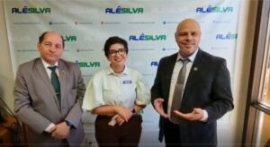 Leia mais sobre o artigo Em Brasília Deputada Alê Silva reforça apoio ao